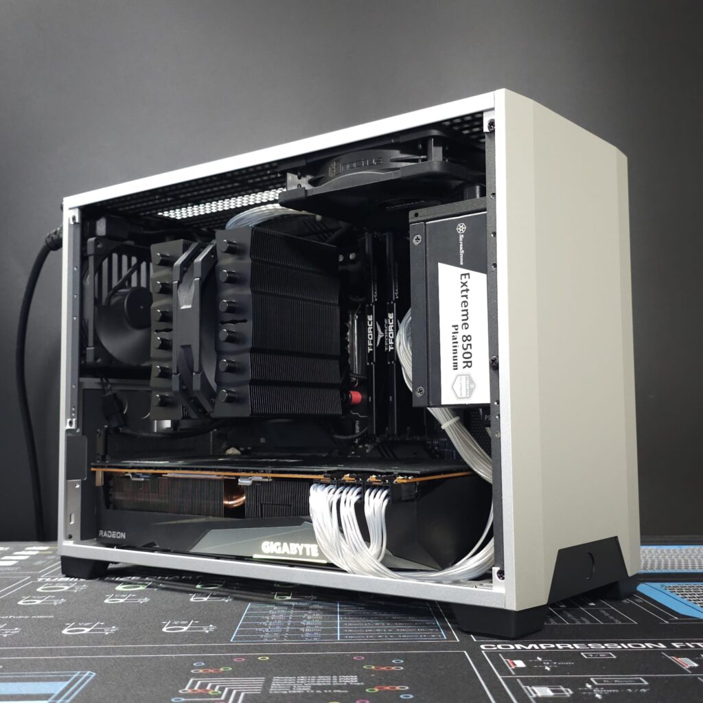 NCASE M1EVO - Caselabs