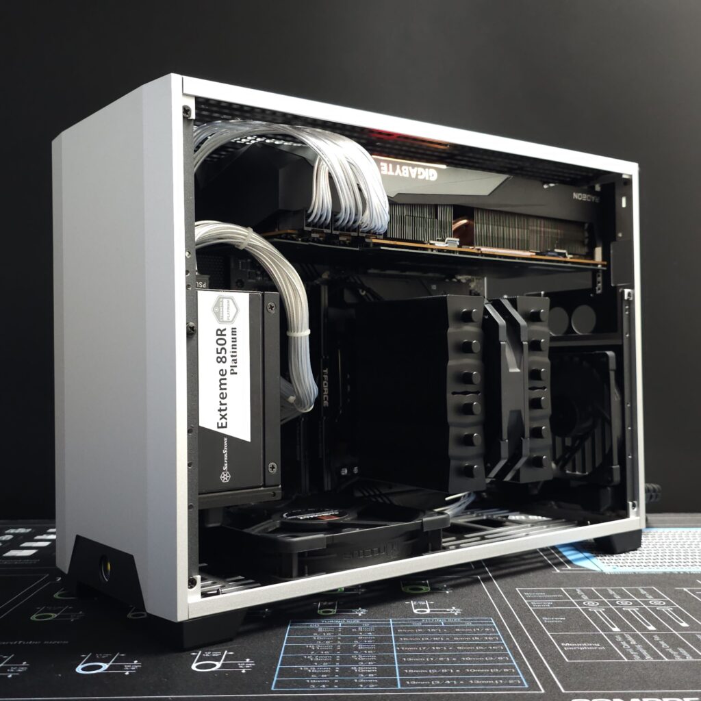 NCASE M1EVO - Caselabs